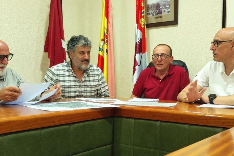 Babia estudia pedir la nulidad de todas las actuaciones de Mieres en Pinos desde 1926
